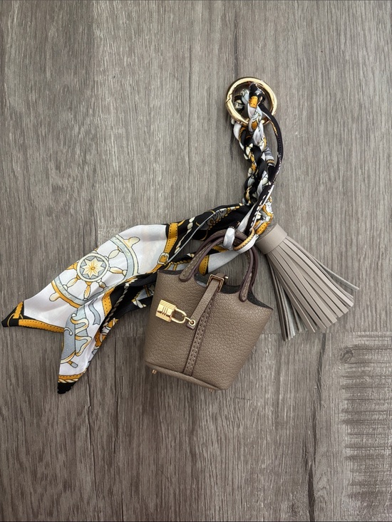 Source Unknown Accessories - Mini Handbag Keychain Charm with Twilly Scarf & Tassel – Taupe